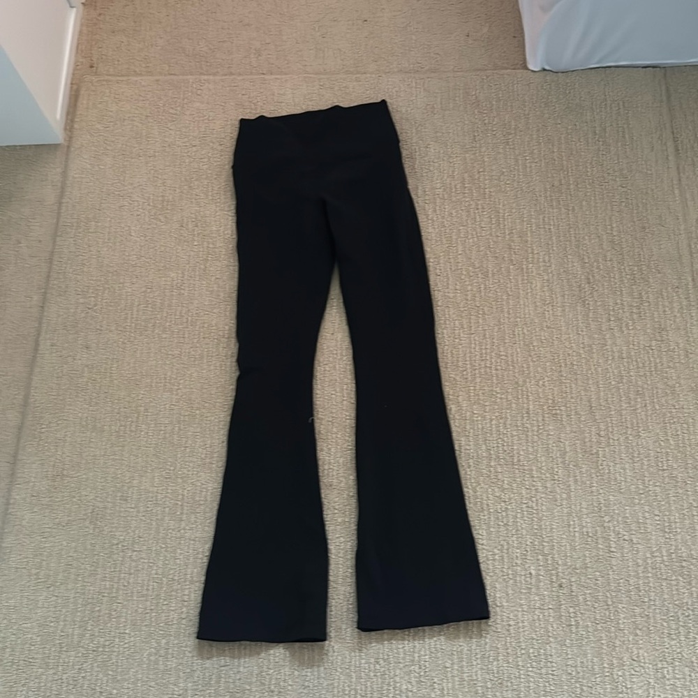 Alo flair leggings